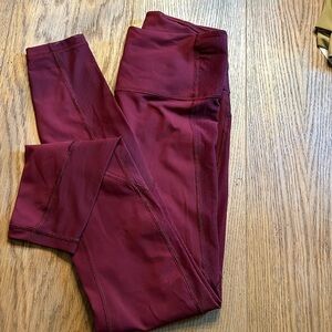 Gently worn lululemon leggings. Size 8